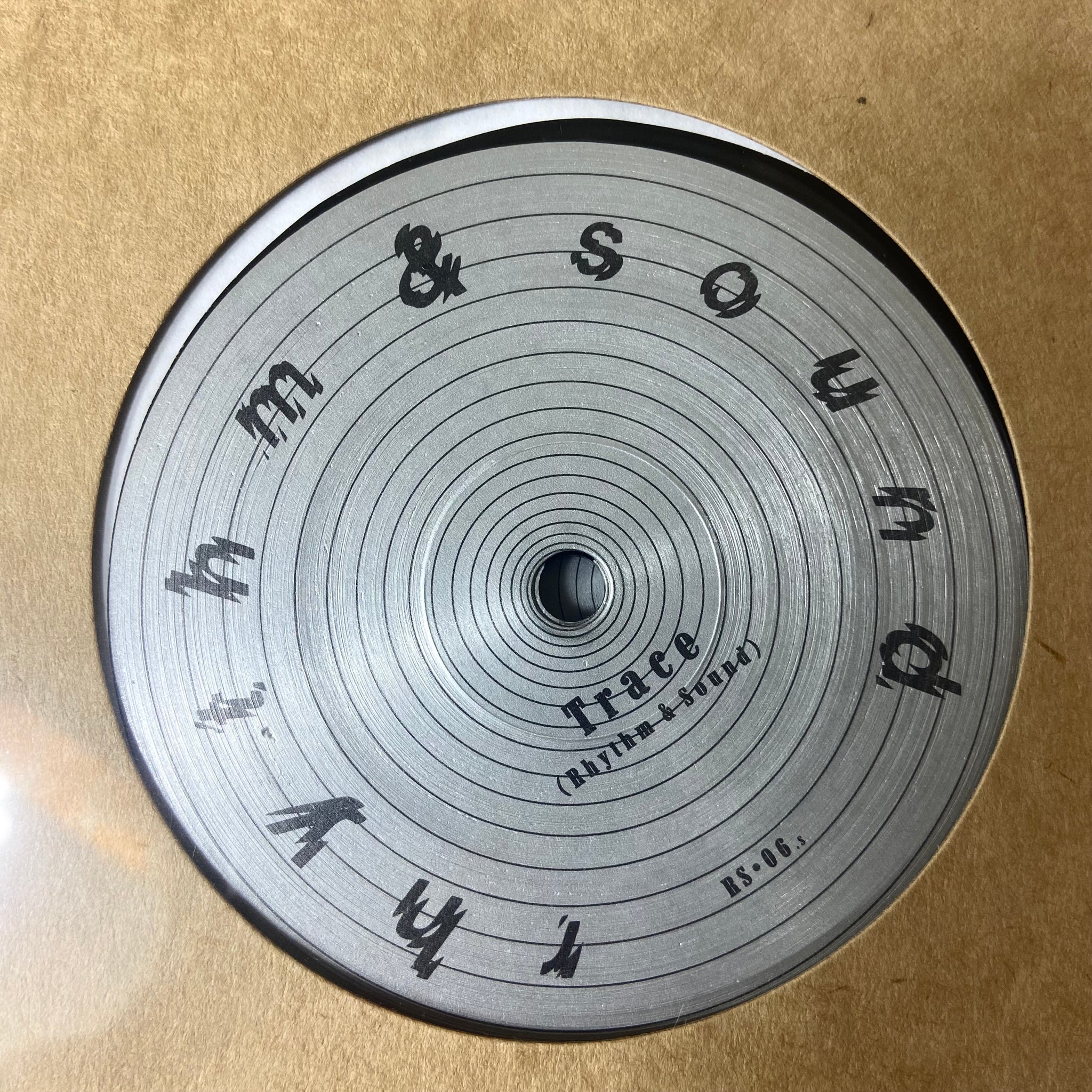 Rhythm & Sound - Trace